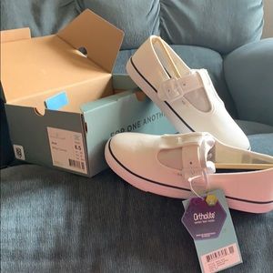 Joan white canvas Ortholite insoles